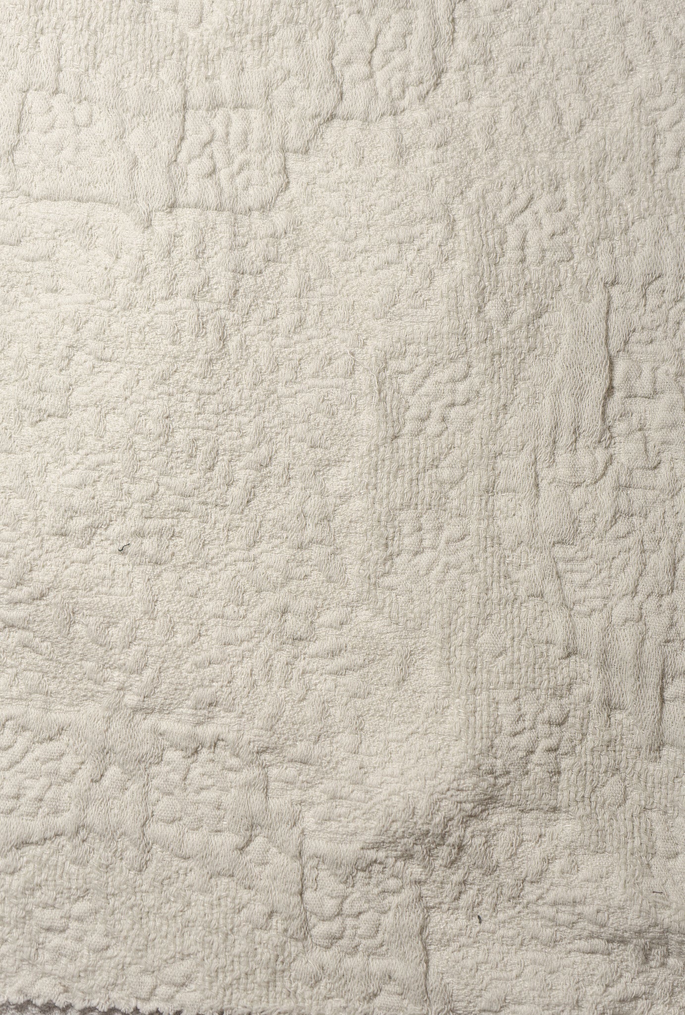 Greige Antik Matelasse Jacquard Weave Texture Close-Up Detail - Garment-Washed Cotton Linen | MATTEO