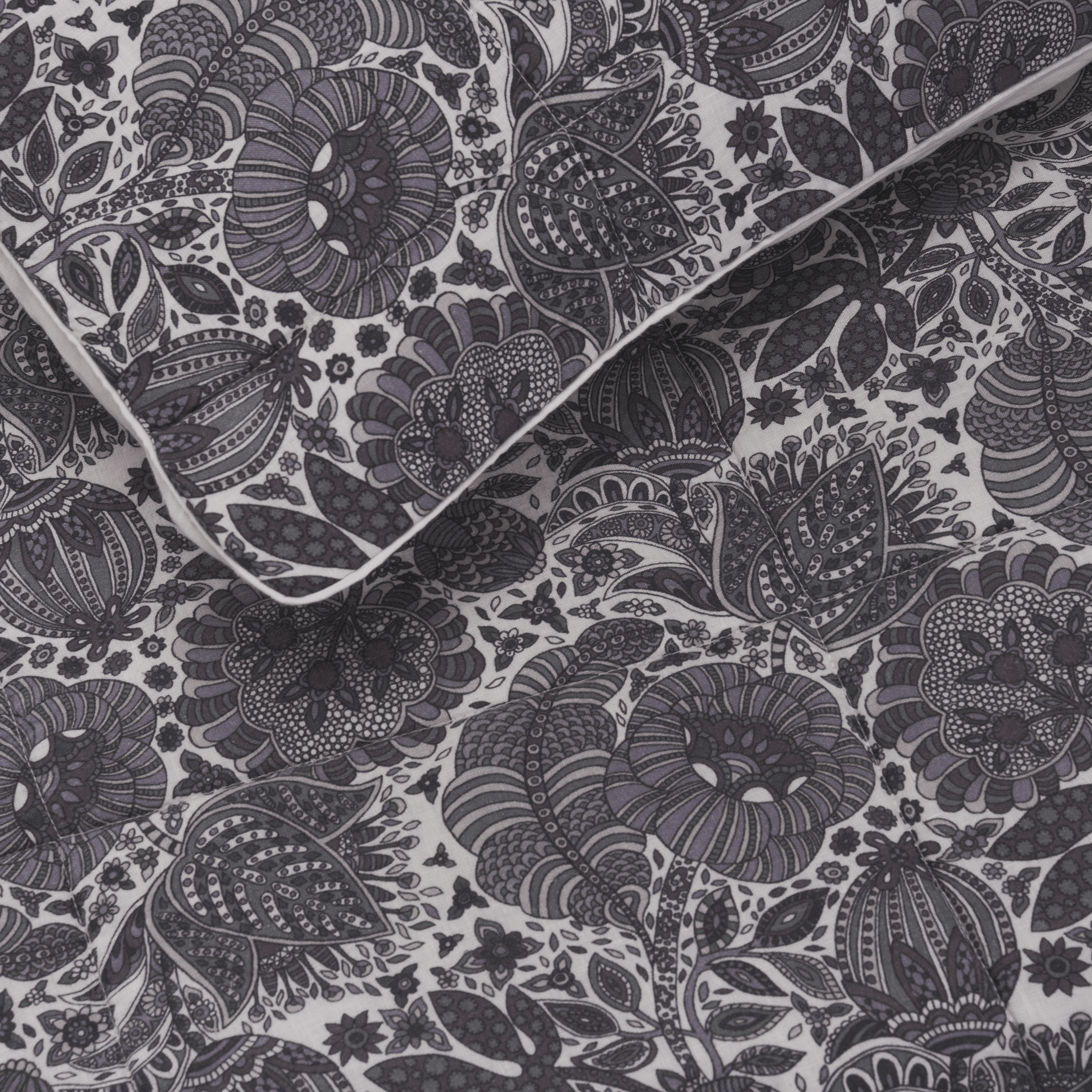 Paisley Quilted Duvet Cover - White Clearance 50%