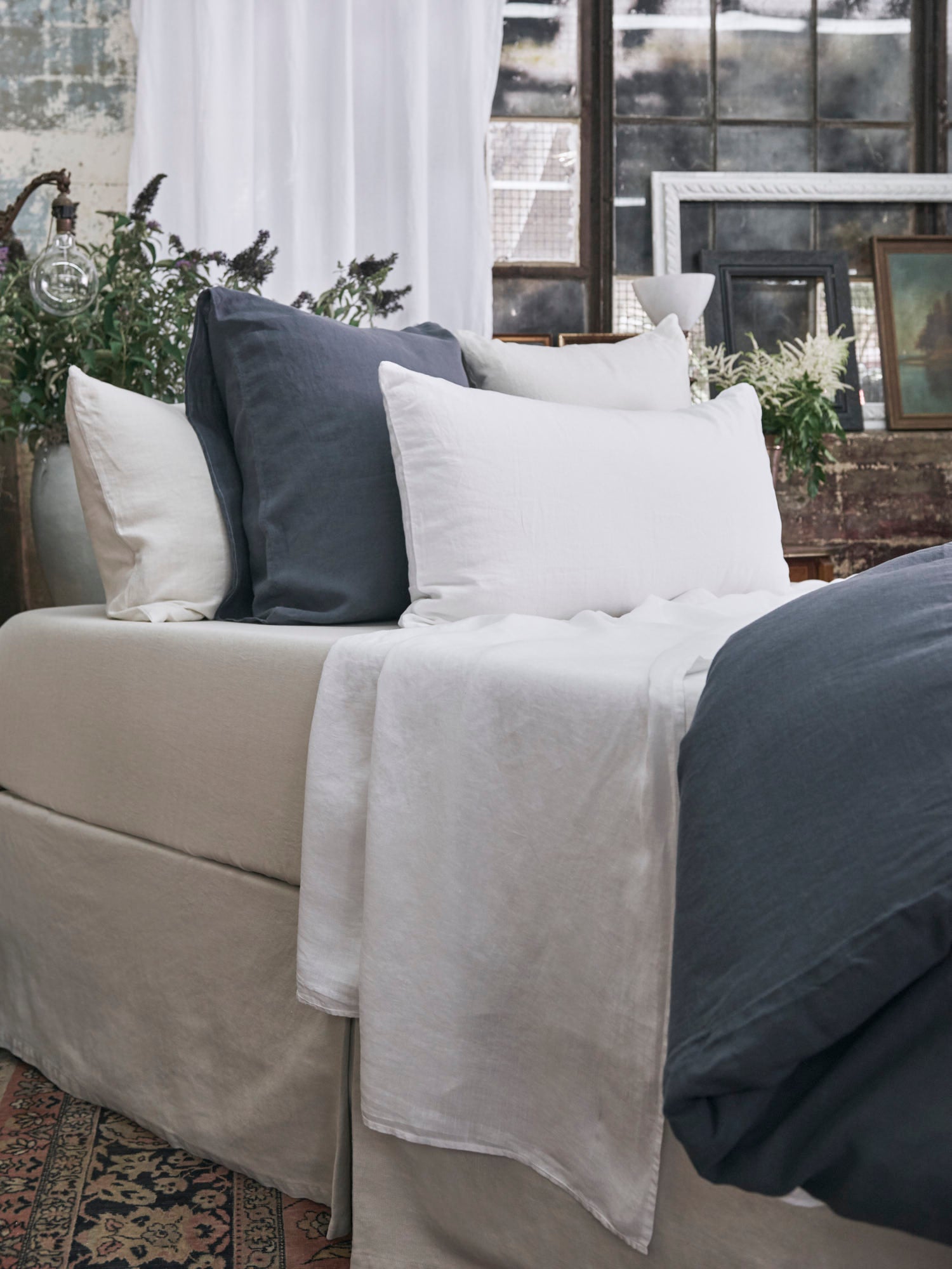 Mateo Linen Sheet Set - Thumbnail 2