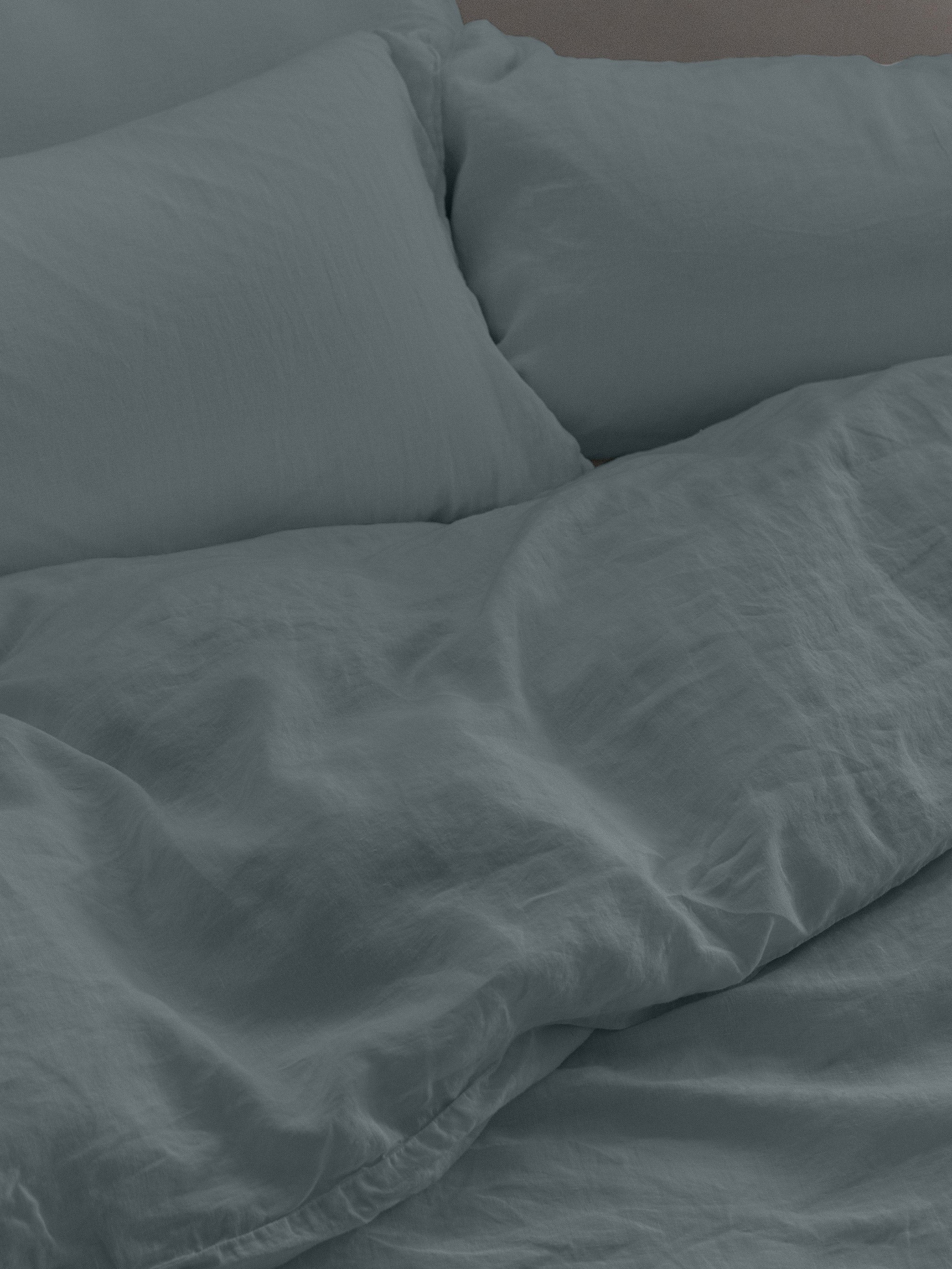 Bay Sage Green Vintage Linen Duvet Cover - Close-Up Detail | MATTEO